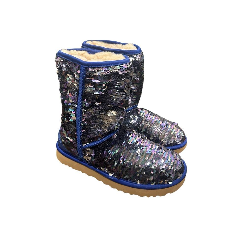UGG Australia Classic Sheepskin Navy Tonal Sparkly Flip Sequin Short Boots Sz 6